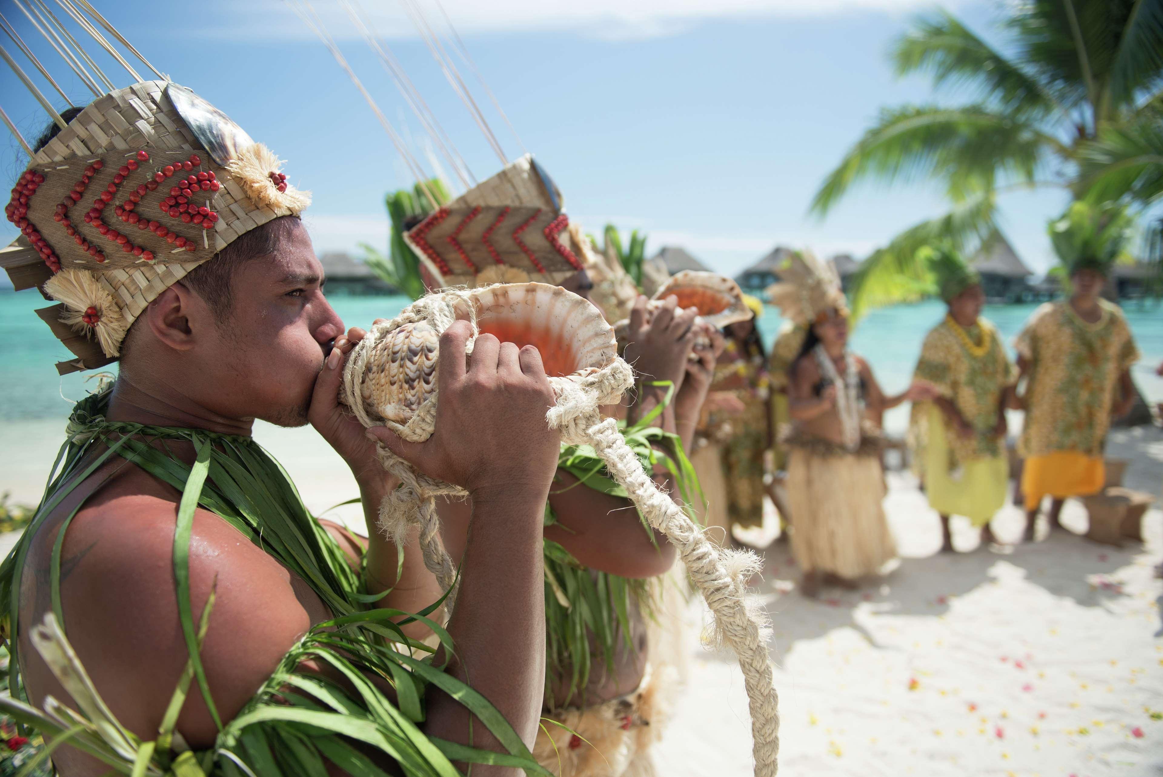 Hilton Moorea Lagoon Resort & Spa Papetoai Exterior photo